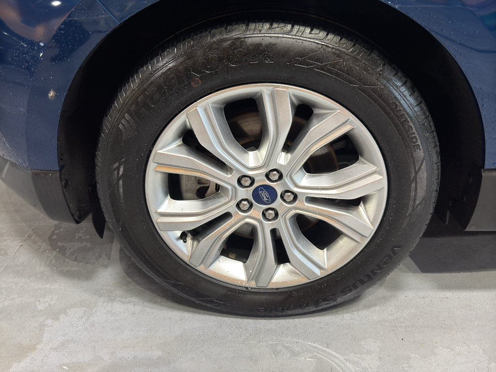 Used 2020 Ford Edge Titanium w/ Canadian Touring Package AWD/4WD image 9
