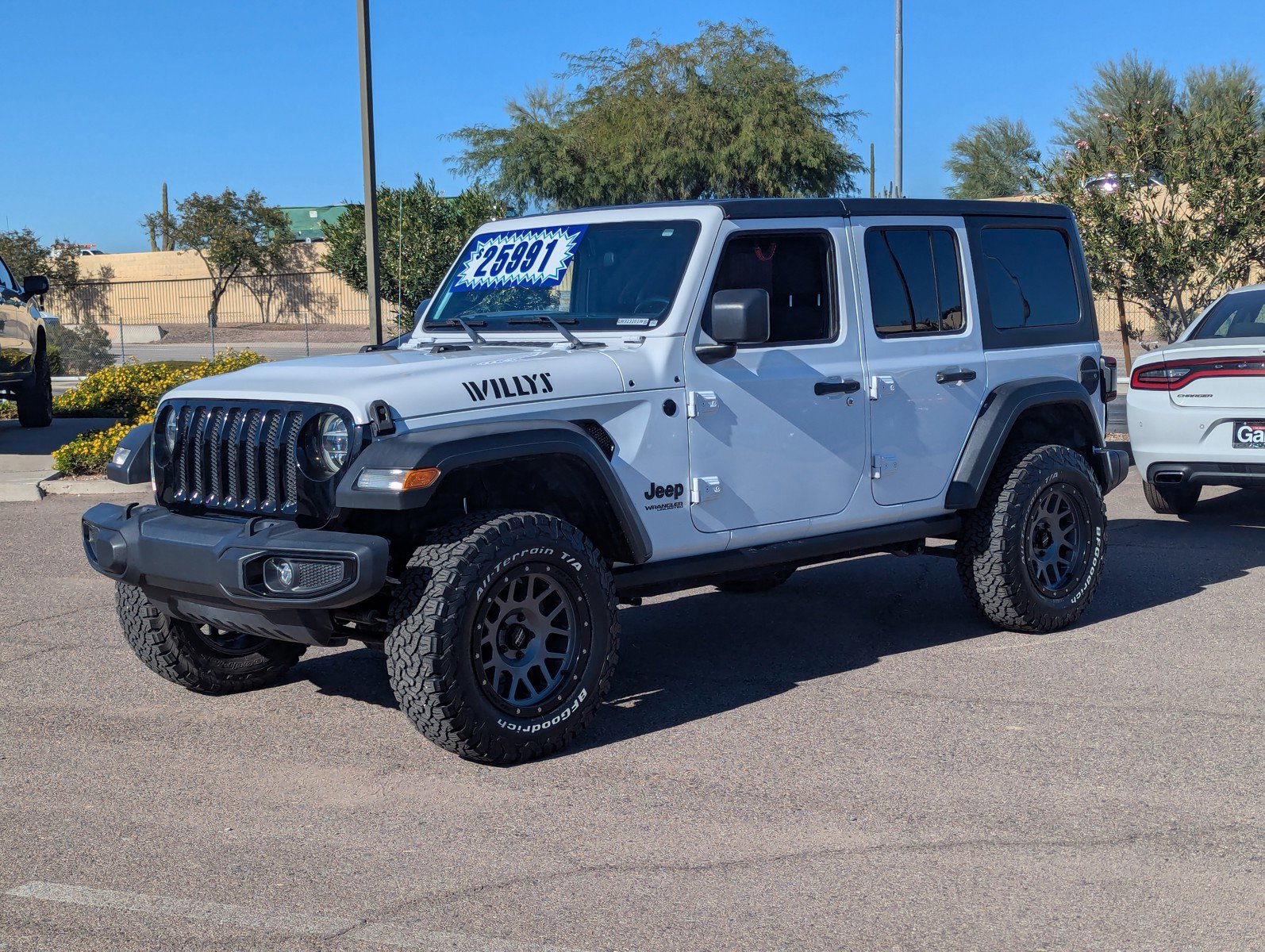 Used 2020 Jeep Wrangler Unlimited Sport image 2