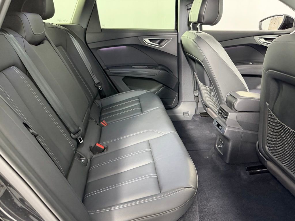 Used 2024 Audi Q4 e-tron Premium Plus w/ Premium Plus image 30