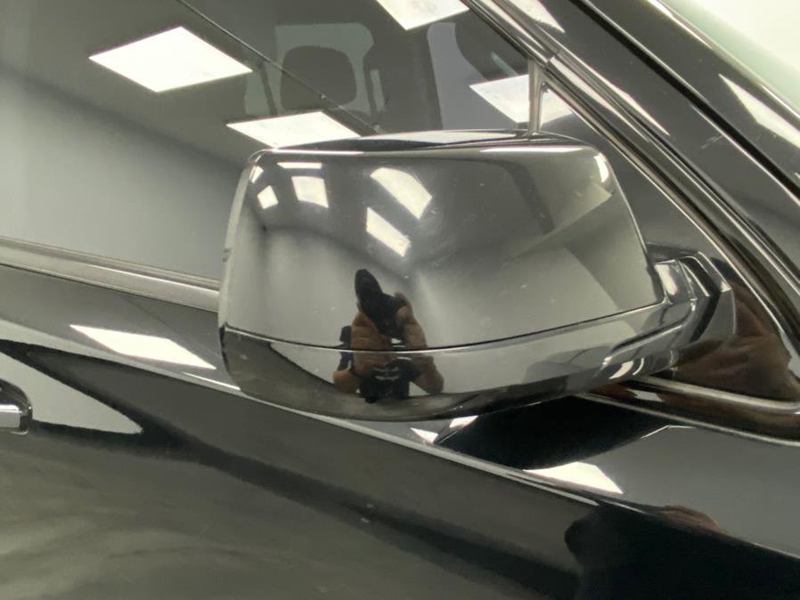 Used 2019 GMC Yukon SLT w/ Graphite Performance Edition image 15