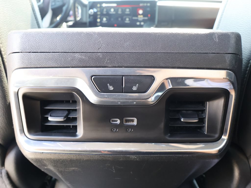 Used 2024 GMC Sierra 2500 Denali w/ Denali Reserve Package AWD/4WD image 32