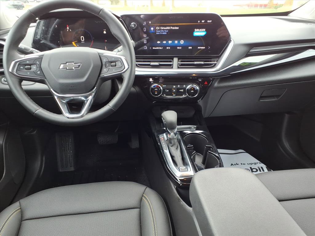 Used 2026 Chevrolet Trax ACTIV w/ Driver Confidence Package FWD image 9