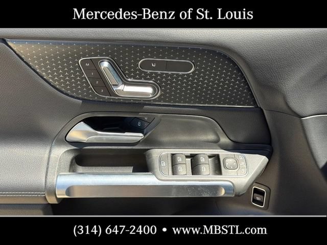 New 2026 Mercedes-Benz GLB 250 4MATIC image 12
