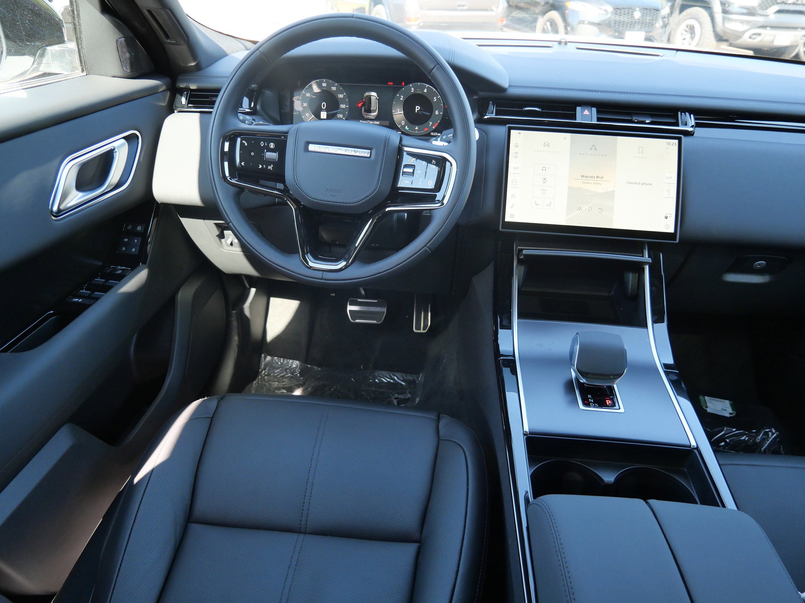 New 2026 Land Rover Range Rover Velar Dynamic SE AWD/4WD image 9