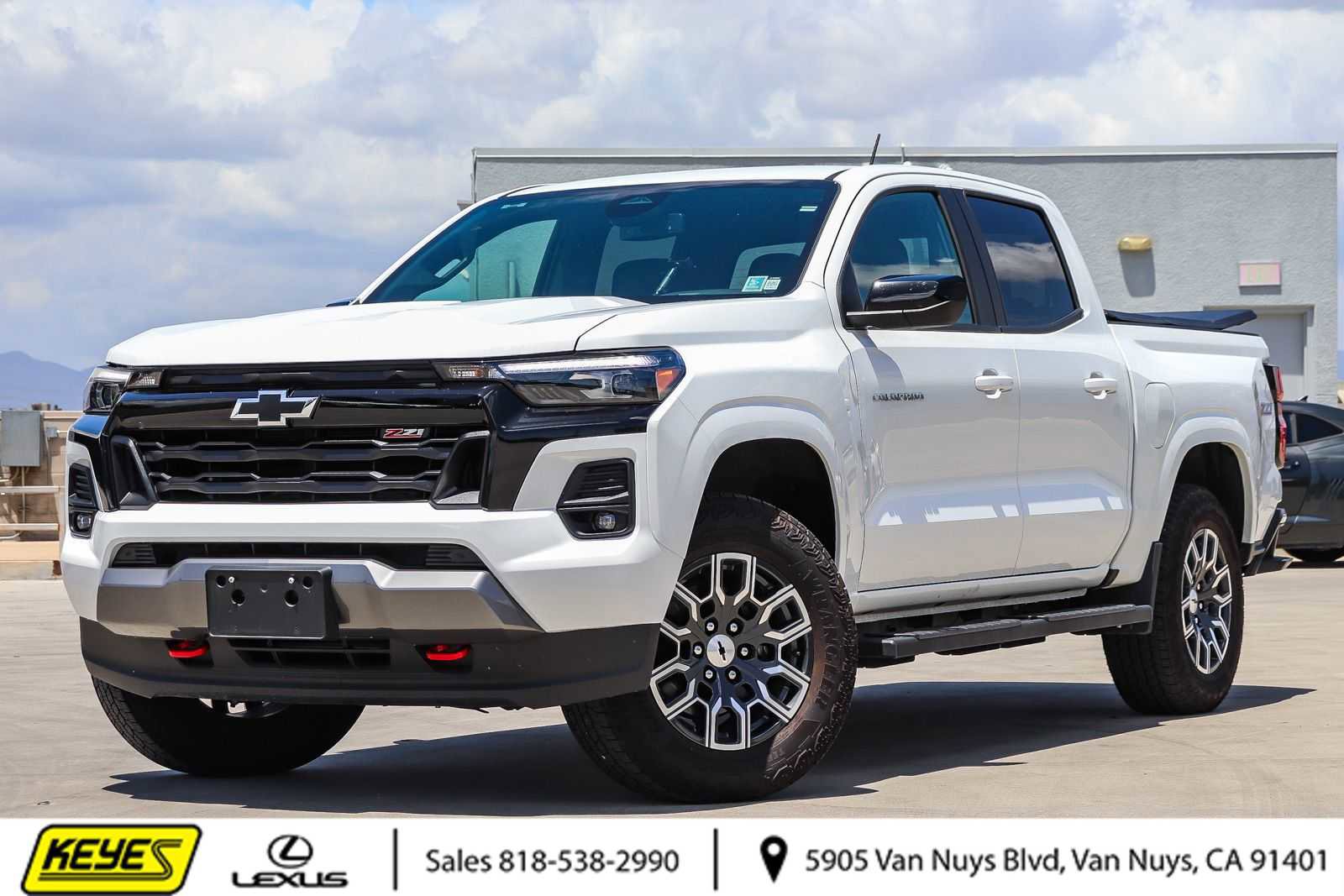Used 2024 Chevrolet Colorado Z71 w/ Z71 Convenience Package 2