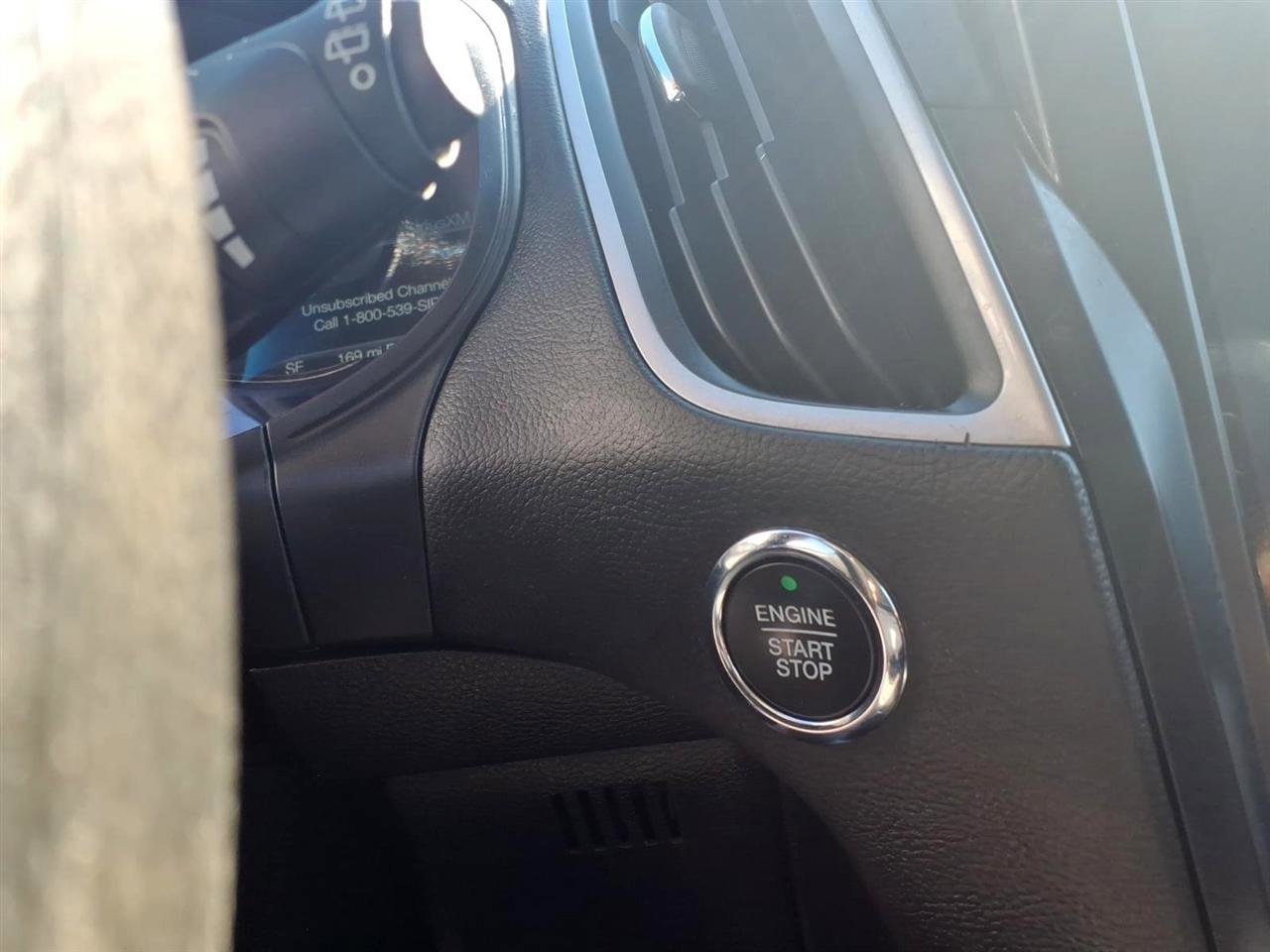 Used 2022 Ford Edge SE image 15