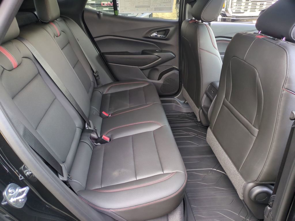 New 2026 Chevrolet Trax RS w/ Sunroof Package image 23