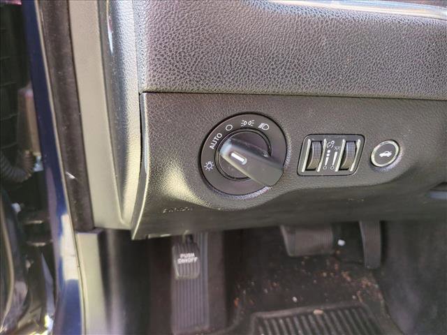 Used 2017 Dodge Charger SE w/ Popular Equipment Group image 13