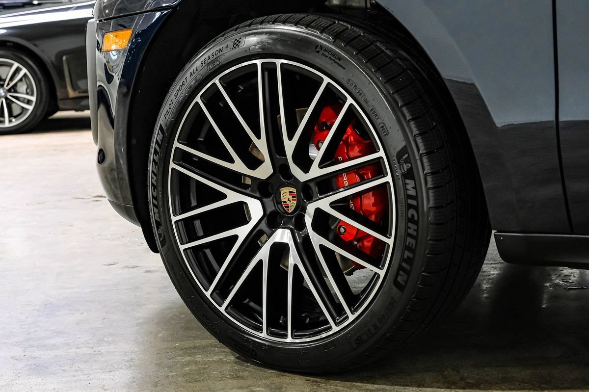 Used 2022 Porsche Macan S AWD/4WD image 52