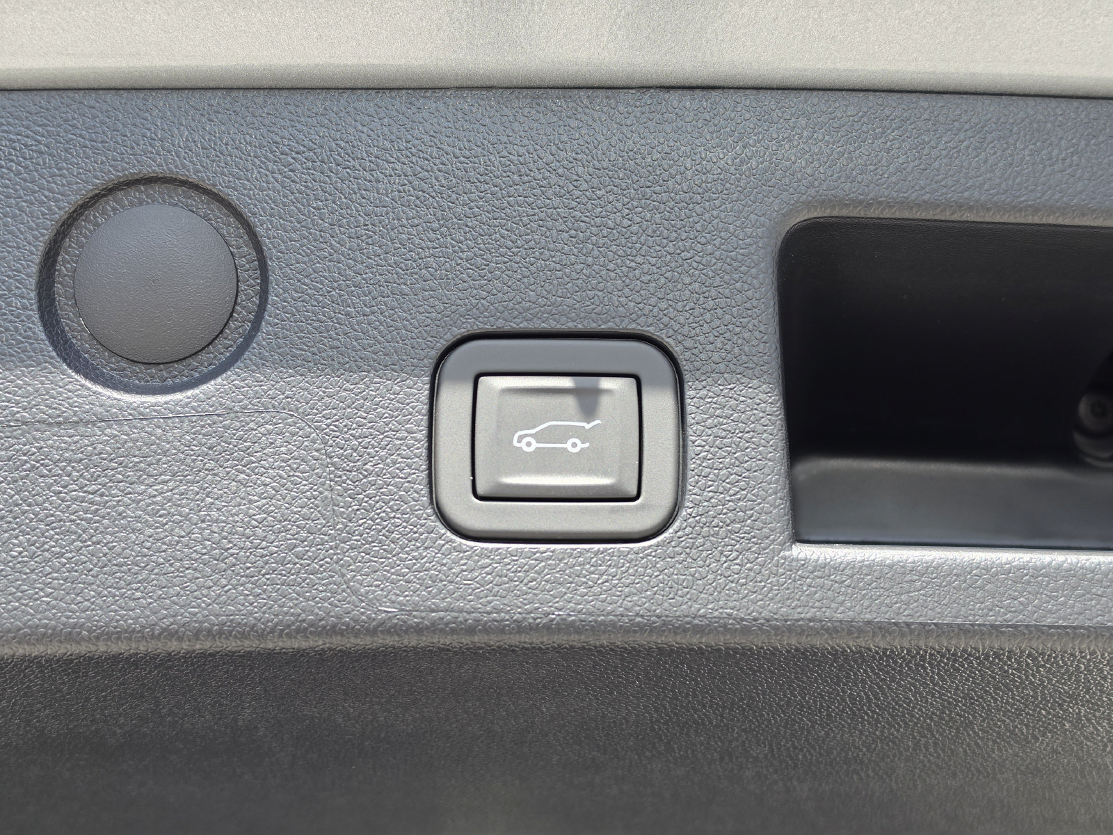 Used 2026 Chevrolet Equinox LT w/ Convenience Package II FWD image 16