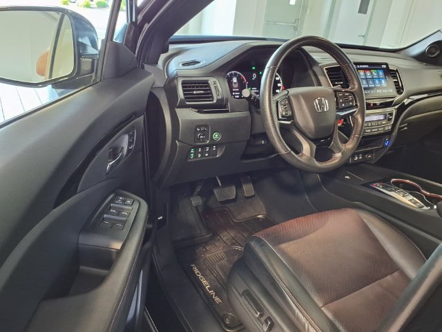 Certified 2024 Honda Ridgeline Black Edition image 6