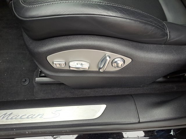 Certified 2020 Porsche Macan S image 23