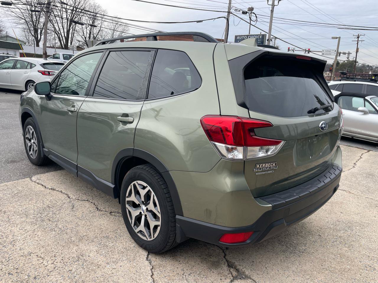 Used 2020 Subaru Forester Premium AWD/4WD image 11