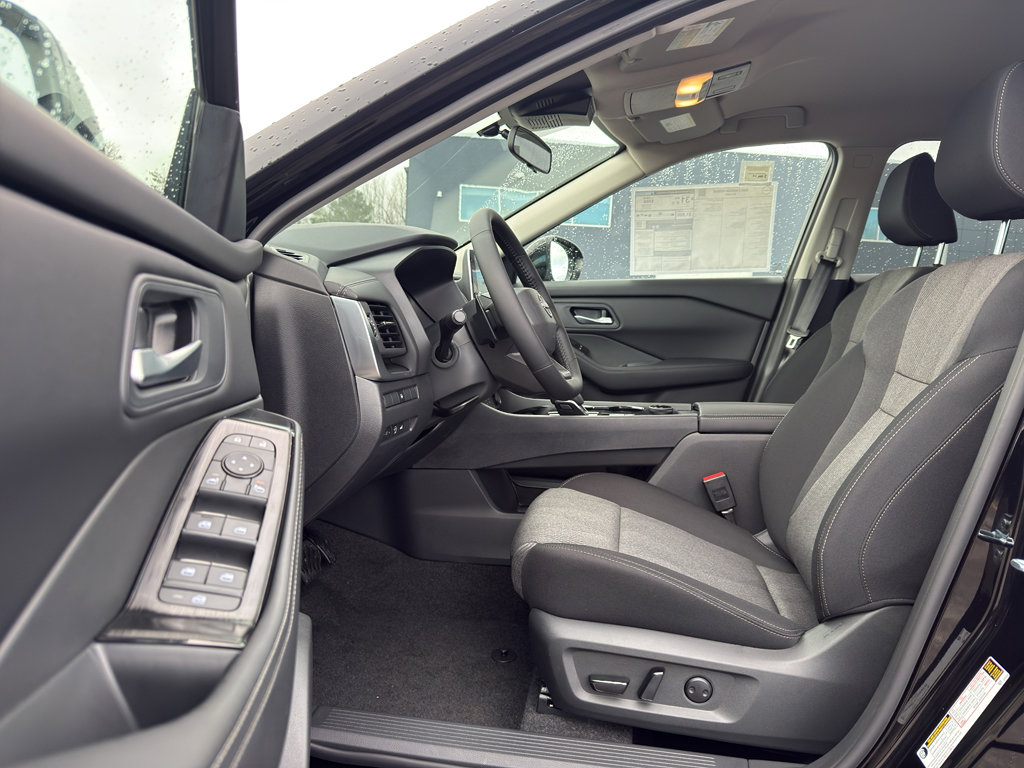 New 2026 Nissan Rogue SV image 10