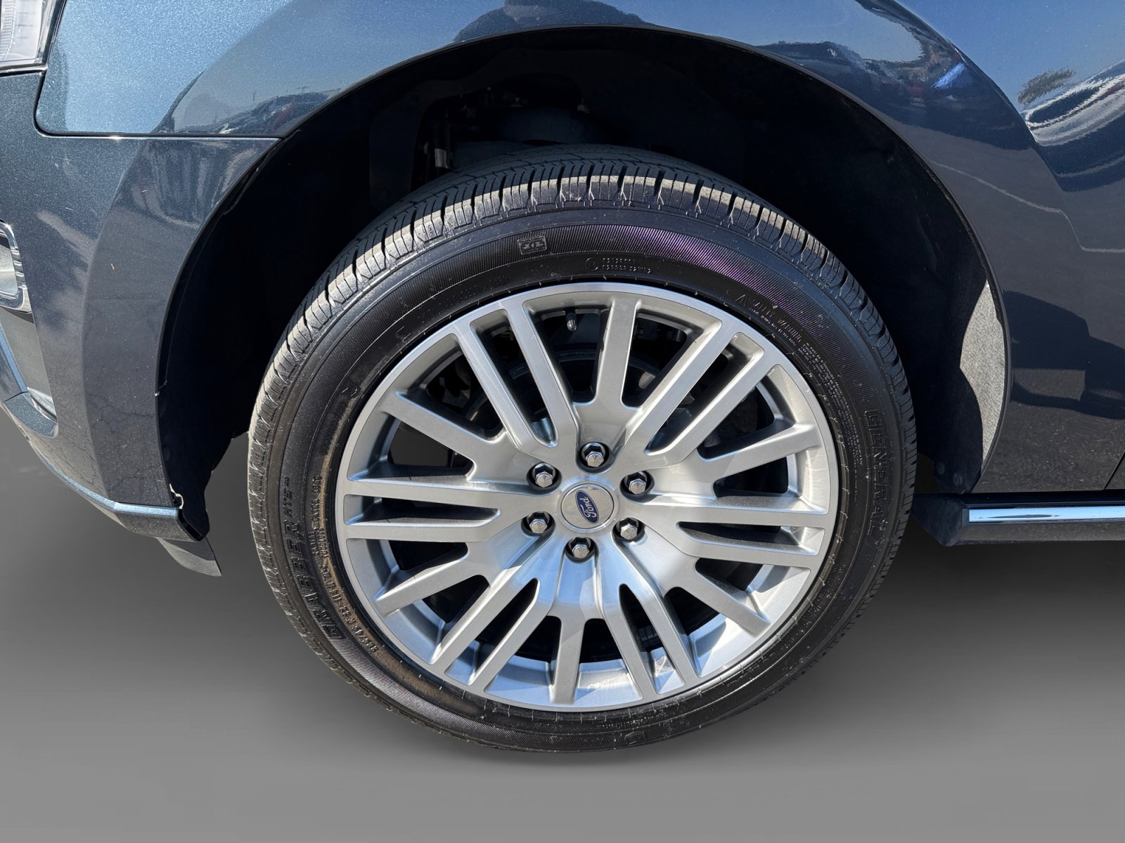 Used 2023 Ford Expedition Max Platinum image 9