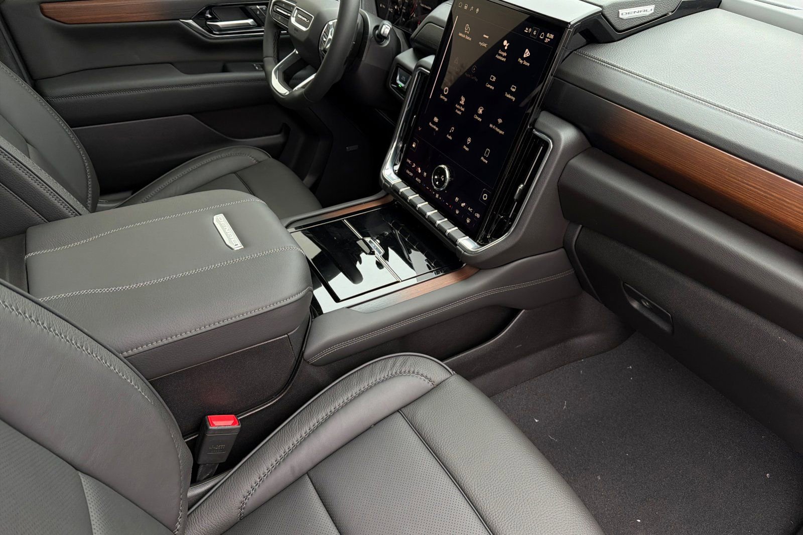 New 2026 GMC Yukon XL Denali w/ Sun & Power Step Package image 18