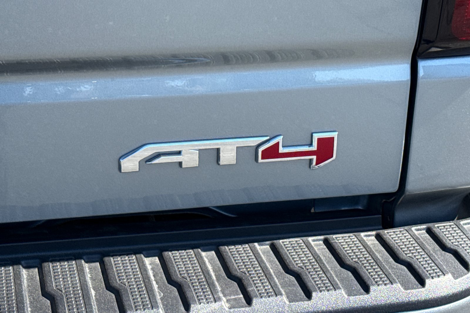 Used 2025 GMC Sierra 1500 AT4 AWD/4WD image 38
