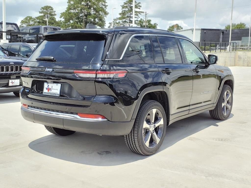 Used 2023 Jeep Grand Cherokee 4WD 4xe image 9