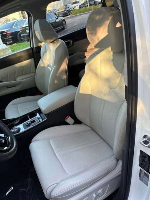 Used 2022 Kia Sorento SX Prestige w/ Panoramic Sunroof Package AWD/4WD image 12
