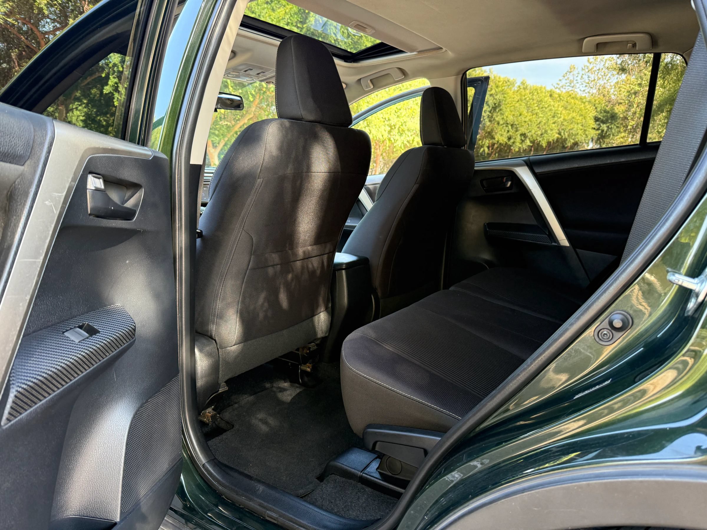 Used 2013 Toyota RAV4 XLE FWD image 23