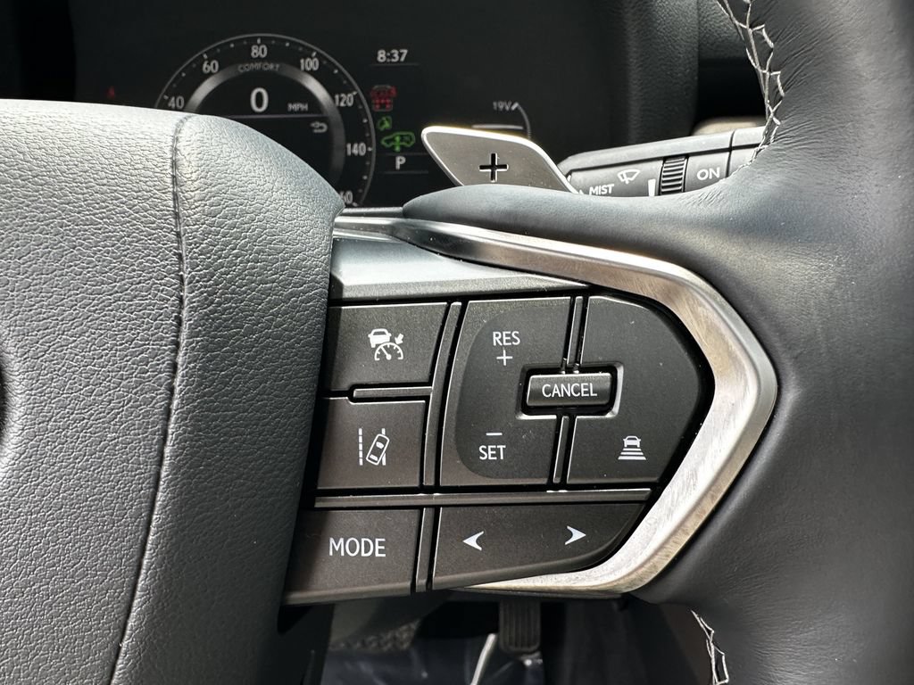 Used 2024 Lexus LX 600 4WD w/ Appearance Package image 30