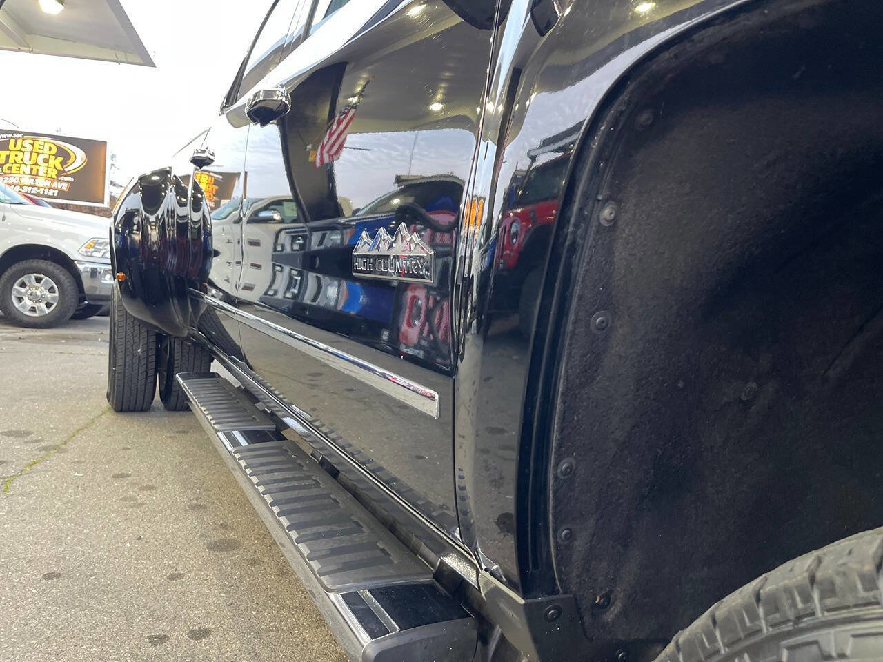 Used 2017 Chevrolet Silverado 3500 High Country w/ Duramax Plus Package image 58