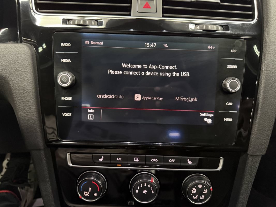 Used 2019 Volkswagen GTI SE FWD image 28