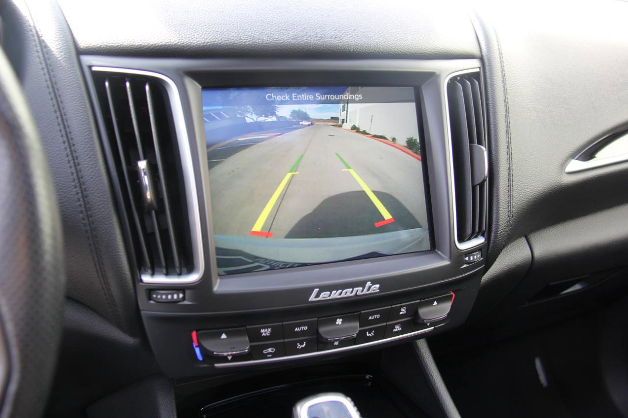 Used 2020 Maserati Levante S image 21