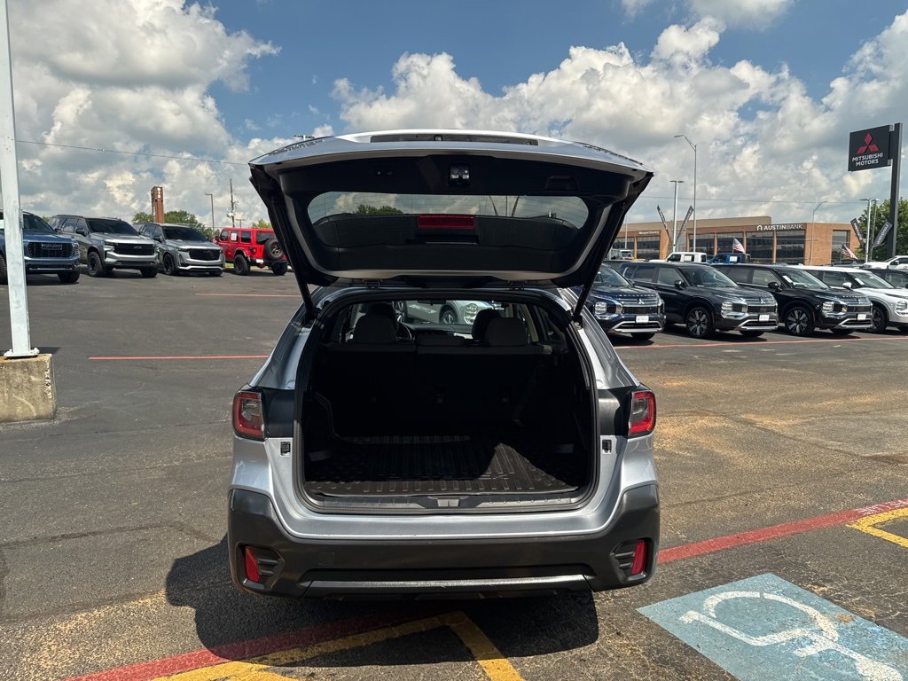 Used 2022 Subaru Outback Premium image 8