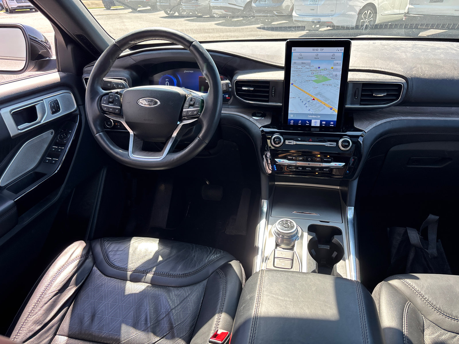 Used 2023 Ford Explorer Platinum w/ Technology Package AWD/4WD image 29