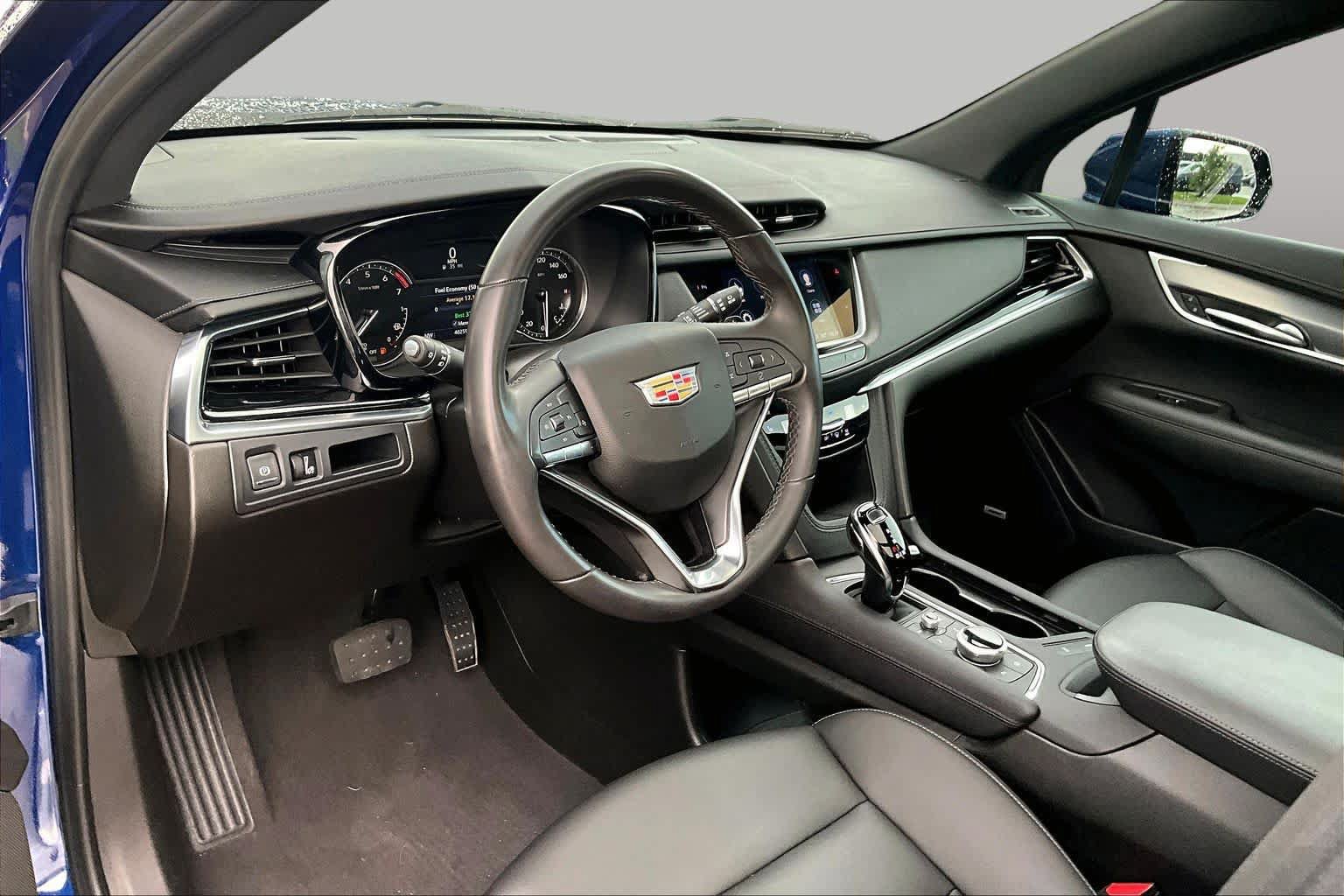 Used 2024 Cadillac XT6 Luxury FWD image 16