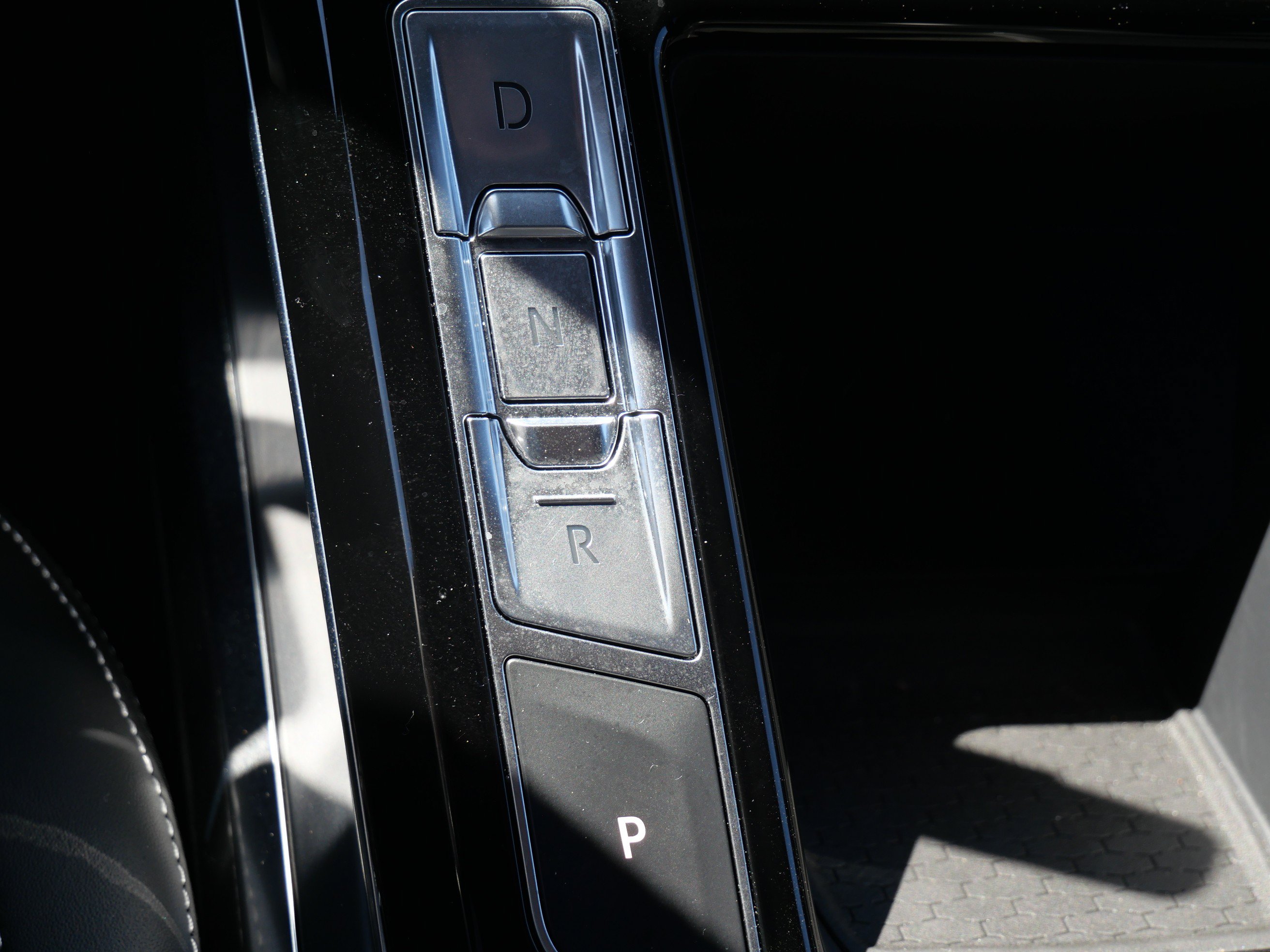 Certified 2024 Jaguar I-PACE R-Dynamic HSE AWD/4WD image 29