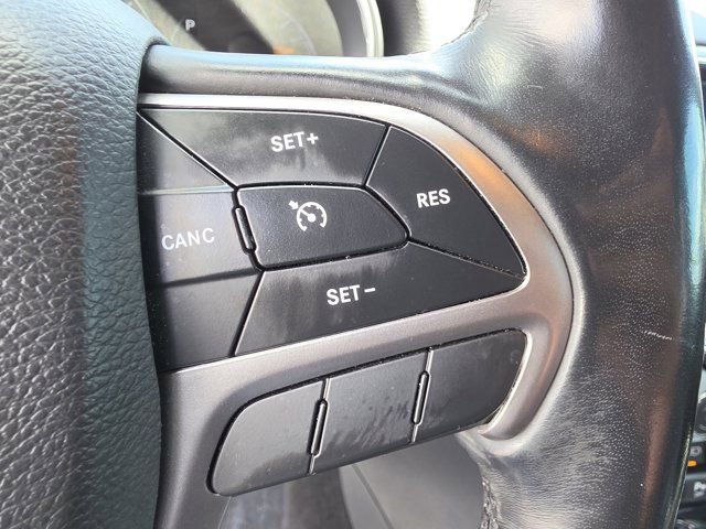Used 2020 Jeep Grand Cherokee Altitude AWD/4WD image 22