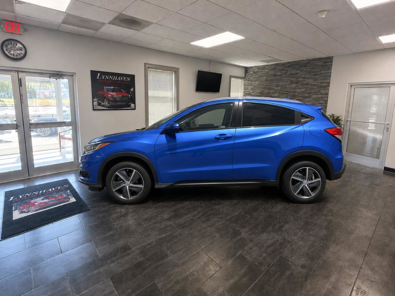 Used 2021 Honda HR-V EX image 5