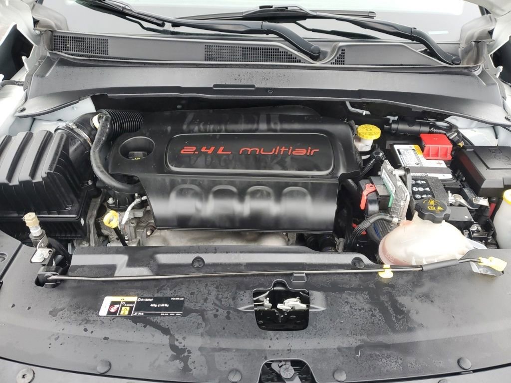 Used 2022 Jeep Compass Limited image 11