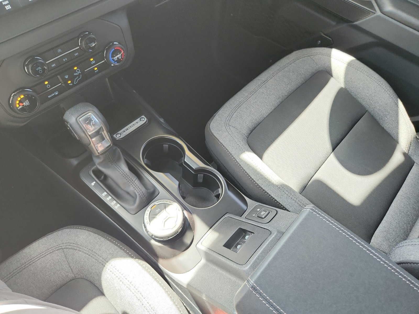 Used 2025 Ford Bronco 2-Door AWD/4WD image 16