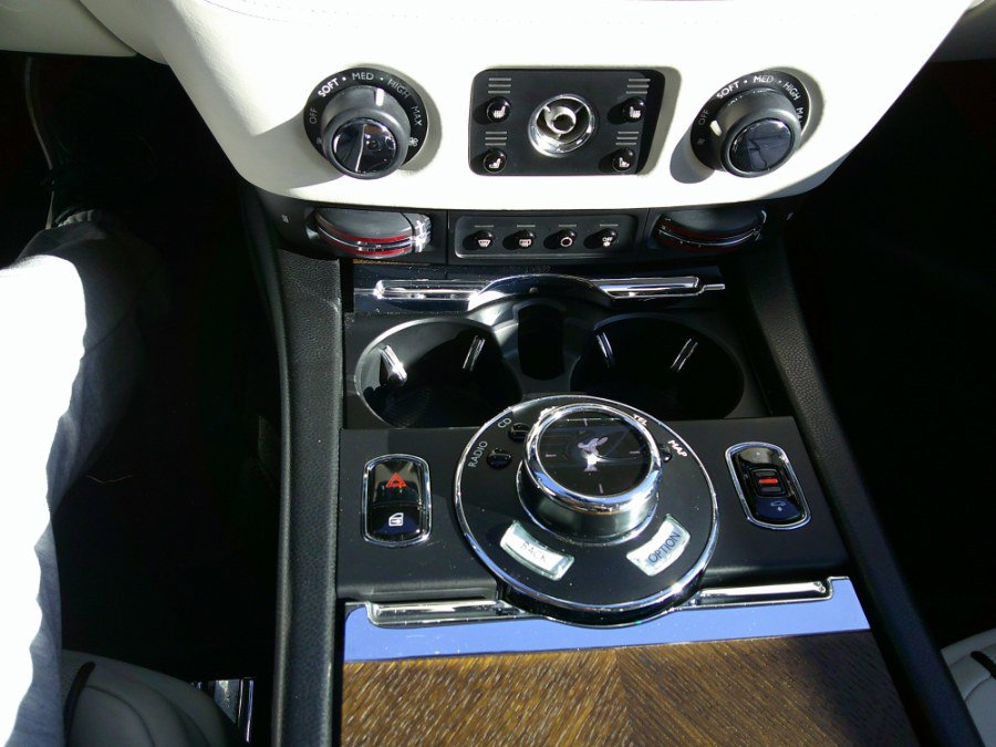 Used 2014 Rolls-Royce Wraith image 49