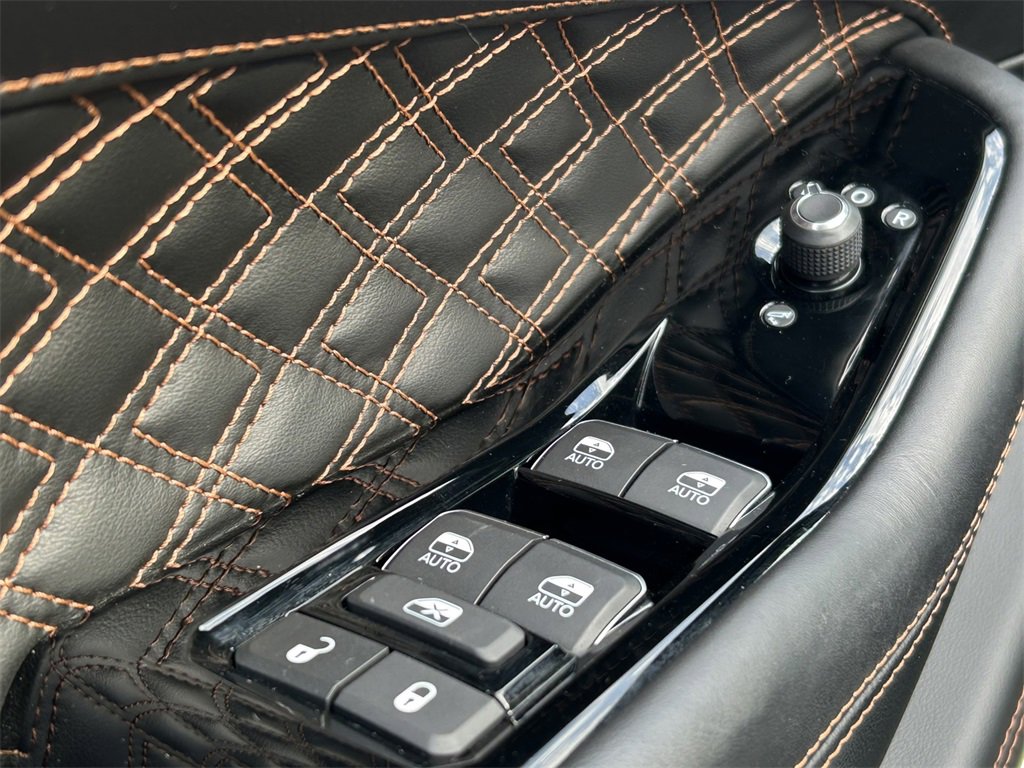 Used 2024 Jeep Grand Cherokee L Summit image 24