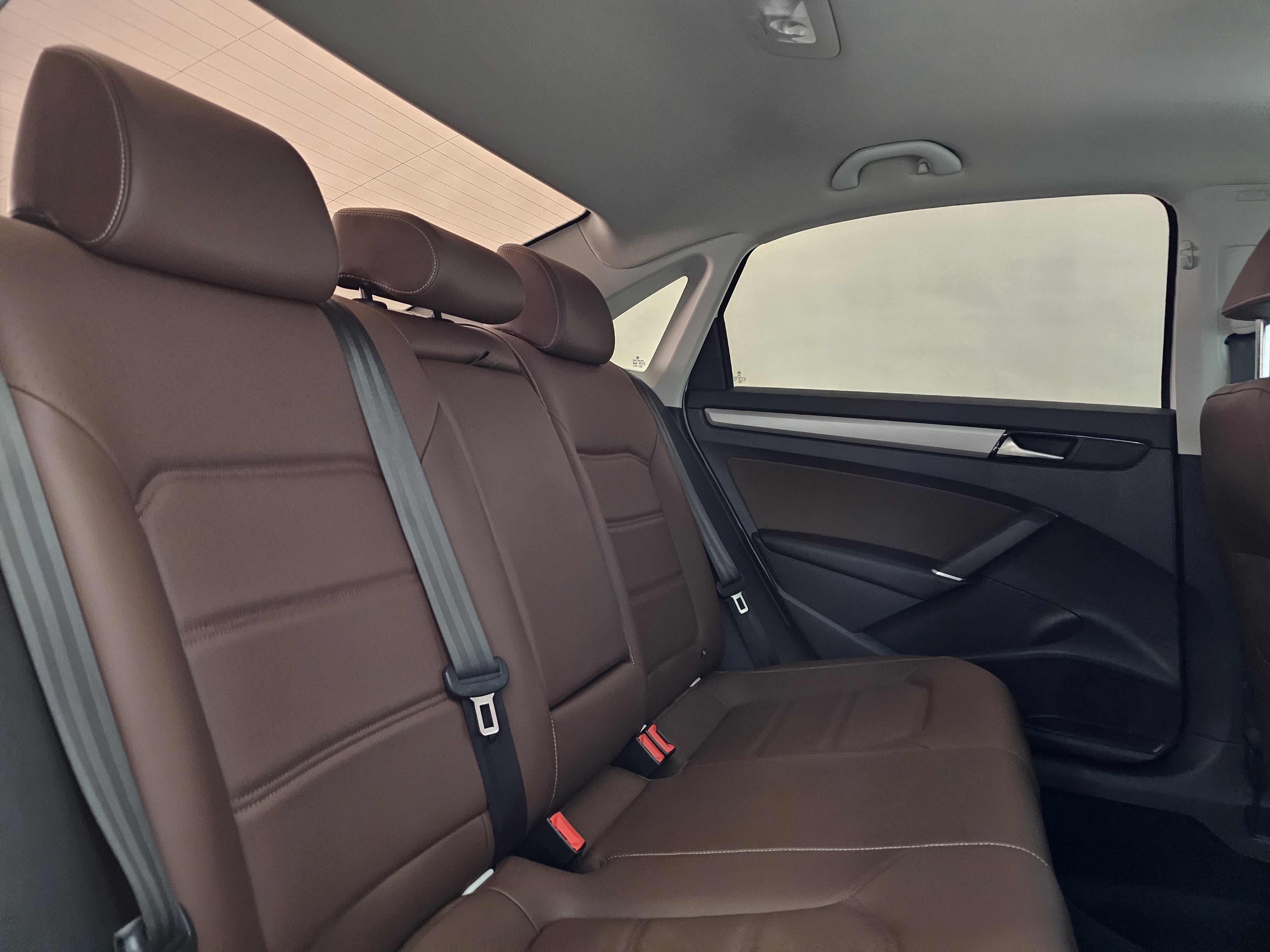 Used 2021 Volkswagen Passat 2.0T SE image 28