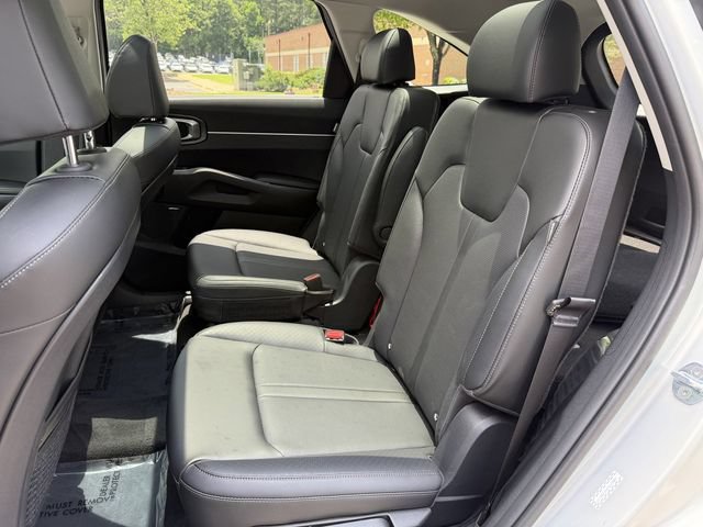 Certified 2026 Kia Sorento EX w/ EX Premium Package FWD image 31