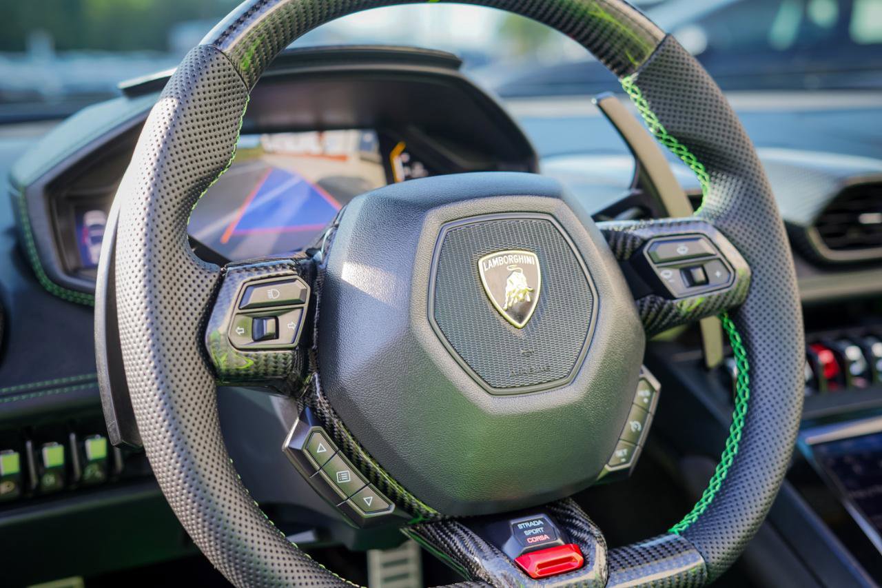 Used 2020 Lamborghini Huracan EVO AWD/4WD image 22