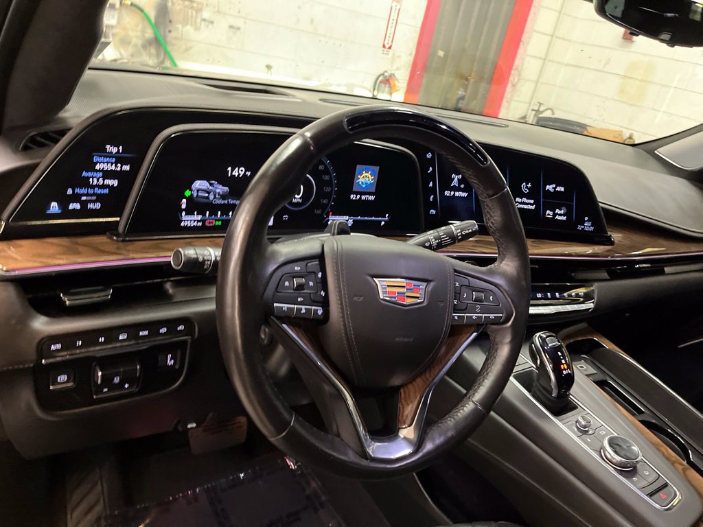 Used 2023 Cadillac Escalade Sport Platinum AWD/4WD image 17