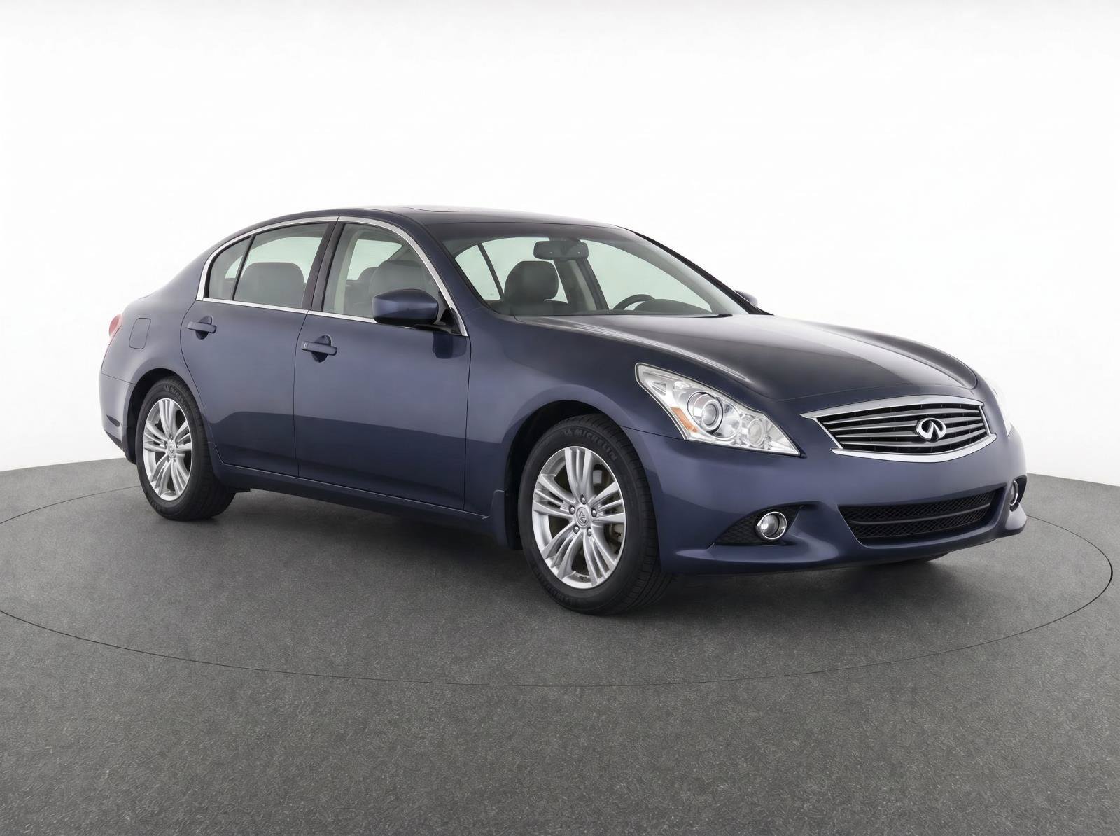 Used 2011 INFINITI G37 x Sedan w/ Premium Pkg AWD/4WD image 2