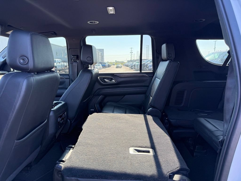 Used 2021 Chevrolet Suburban LT AWD/4WD image 8