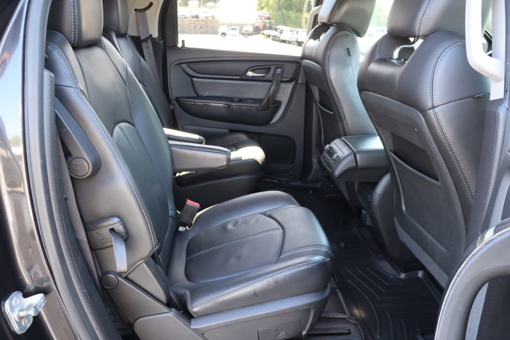 Used 2015 GMC Acadia SLT AWD/4WD image 18