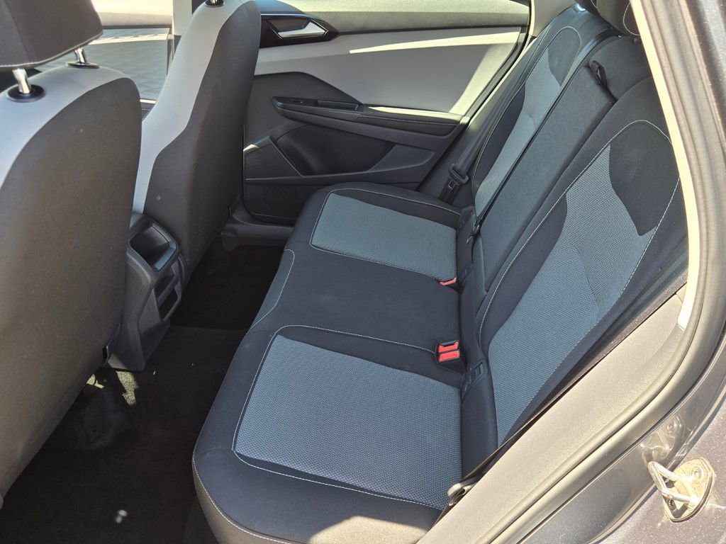 Used 2024 Volkswagen Taos S image 11