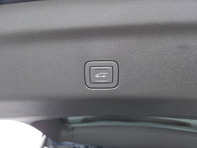 New 2026 GMC Yukon XL Denali w/ Sun & Power Step Package image 21