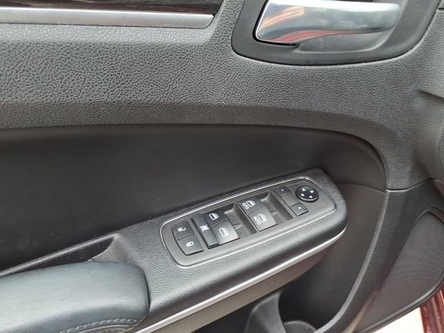 Used 2021 Chrysler 300 Touring L image 18