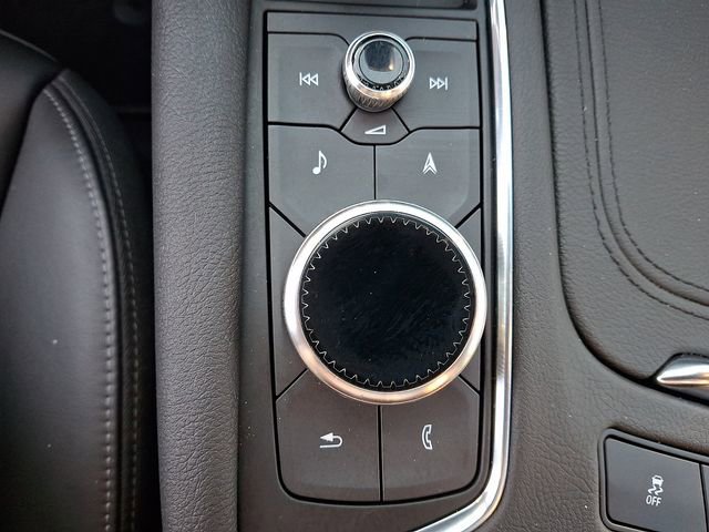 Used 2025 Cadillac XT6 Premium Luxury image 26