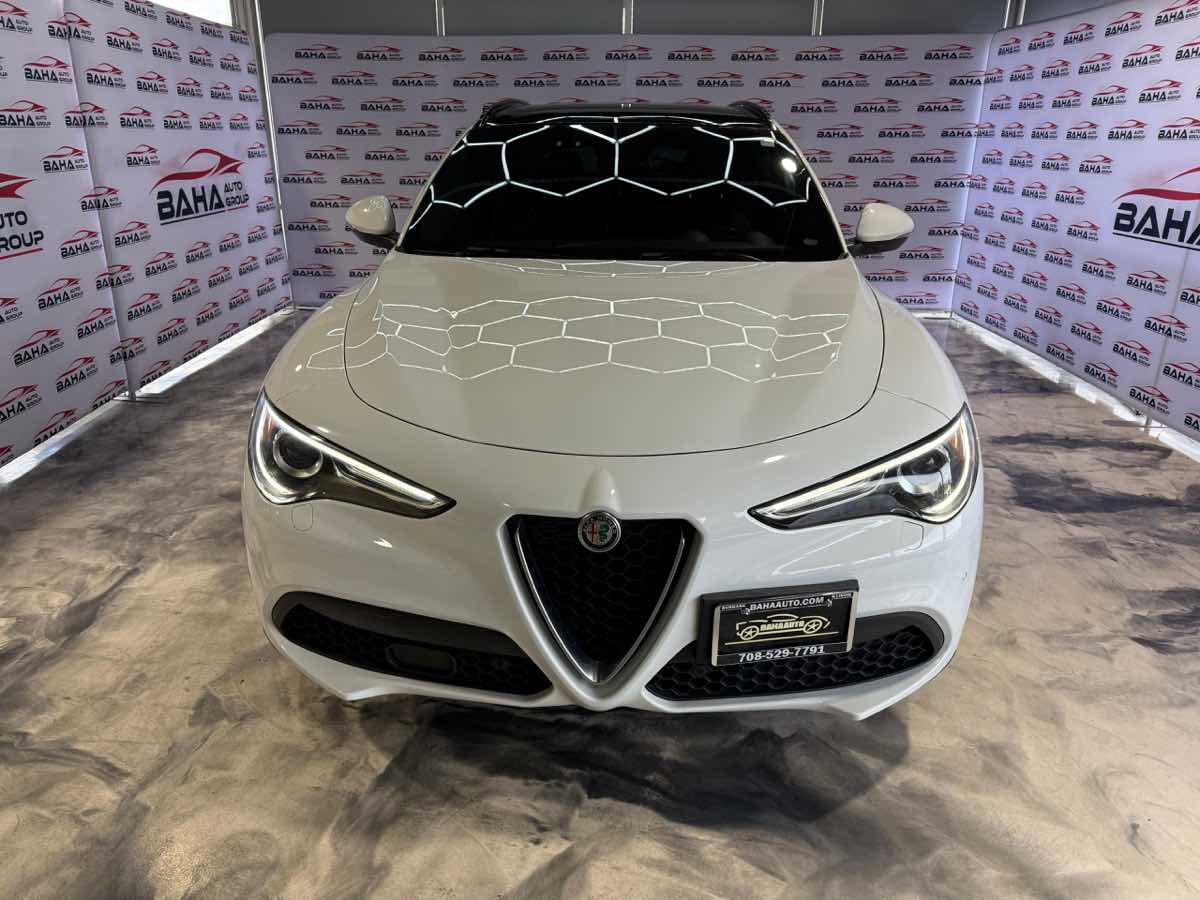 Used 2022 Alfa Romeo Stelvio Ti w/ Active Assist Plus Package image 2